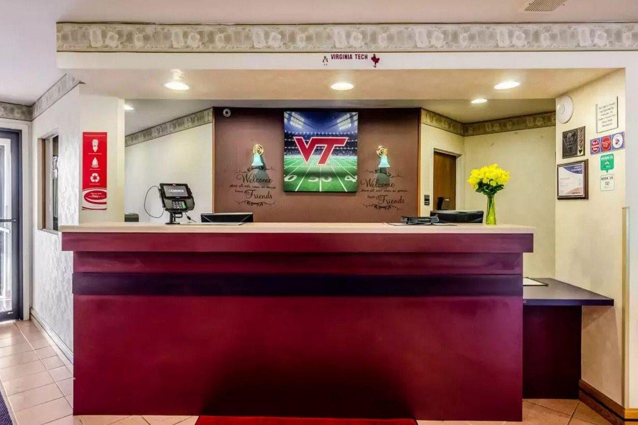Econo Lodge Christiansburg-Blacksburg I-81 Esterno foto