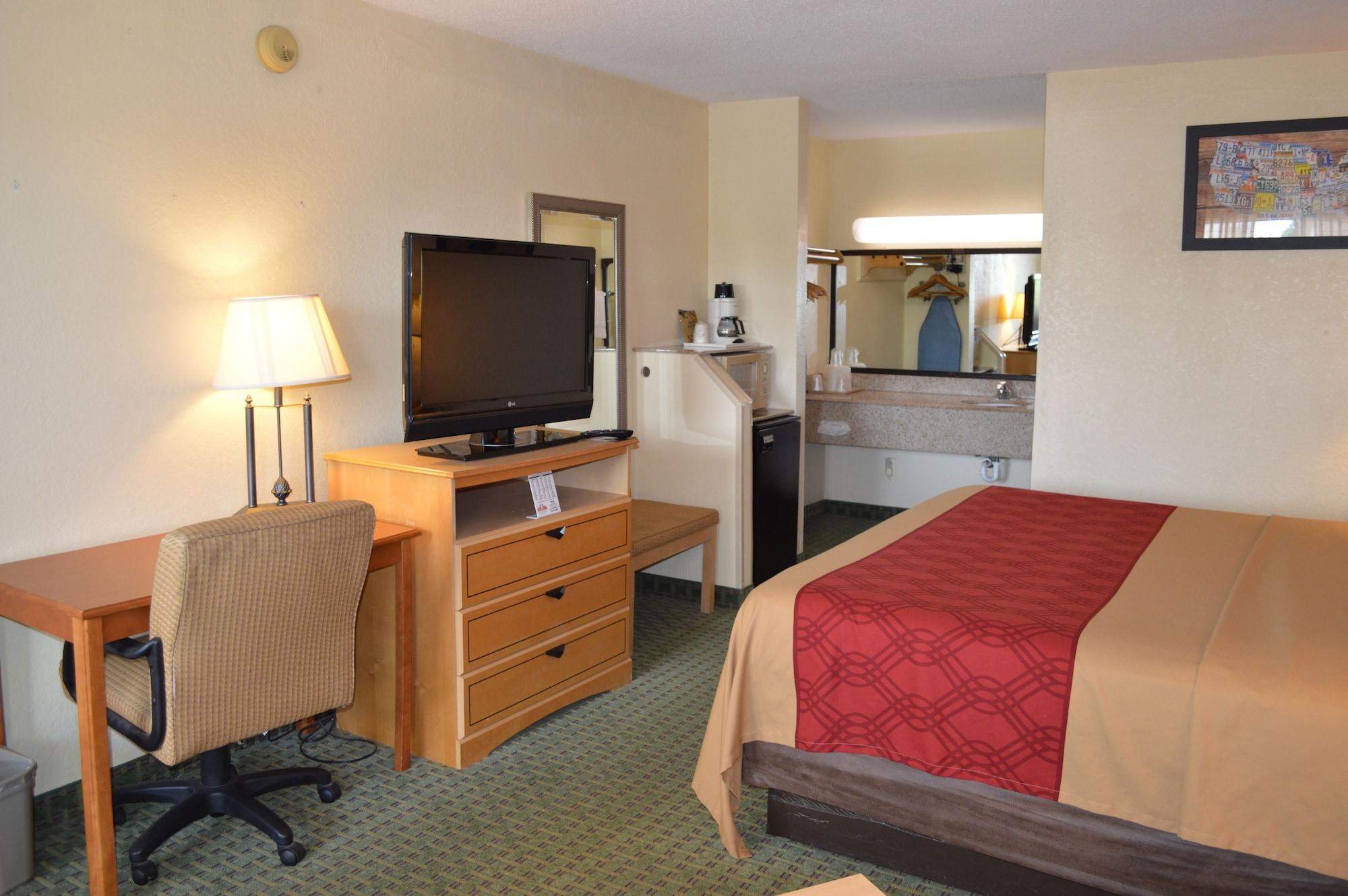 Econo Lodge Christiansburg-Blacksburg I-81 Esterno foto