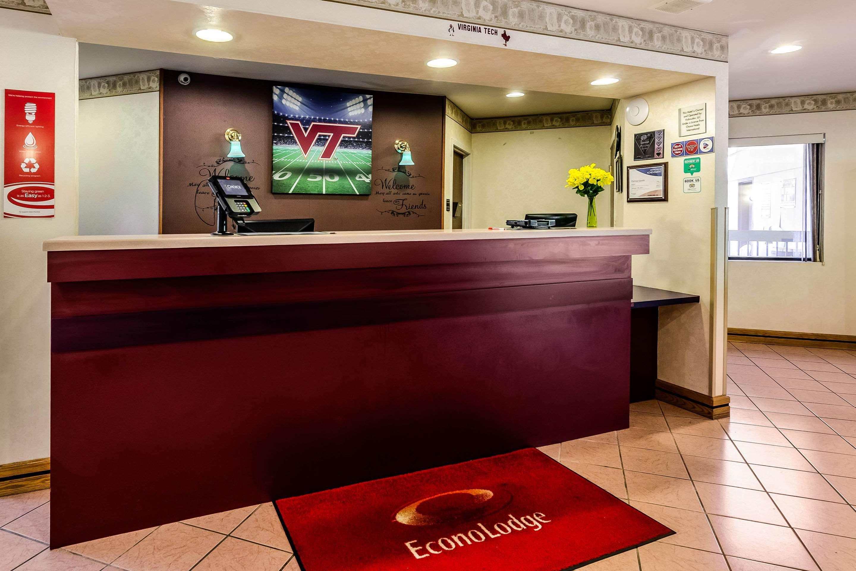 Econo Lodge Christiansburg-Blacksburg I-81 Esterno foto
