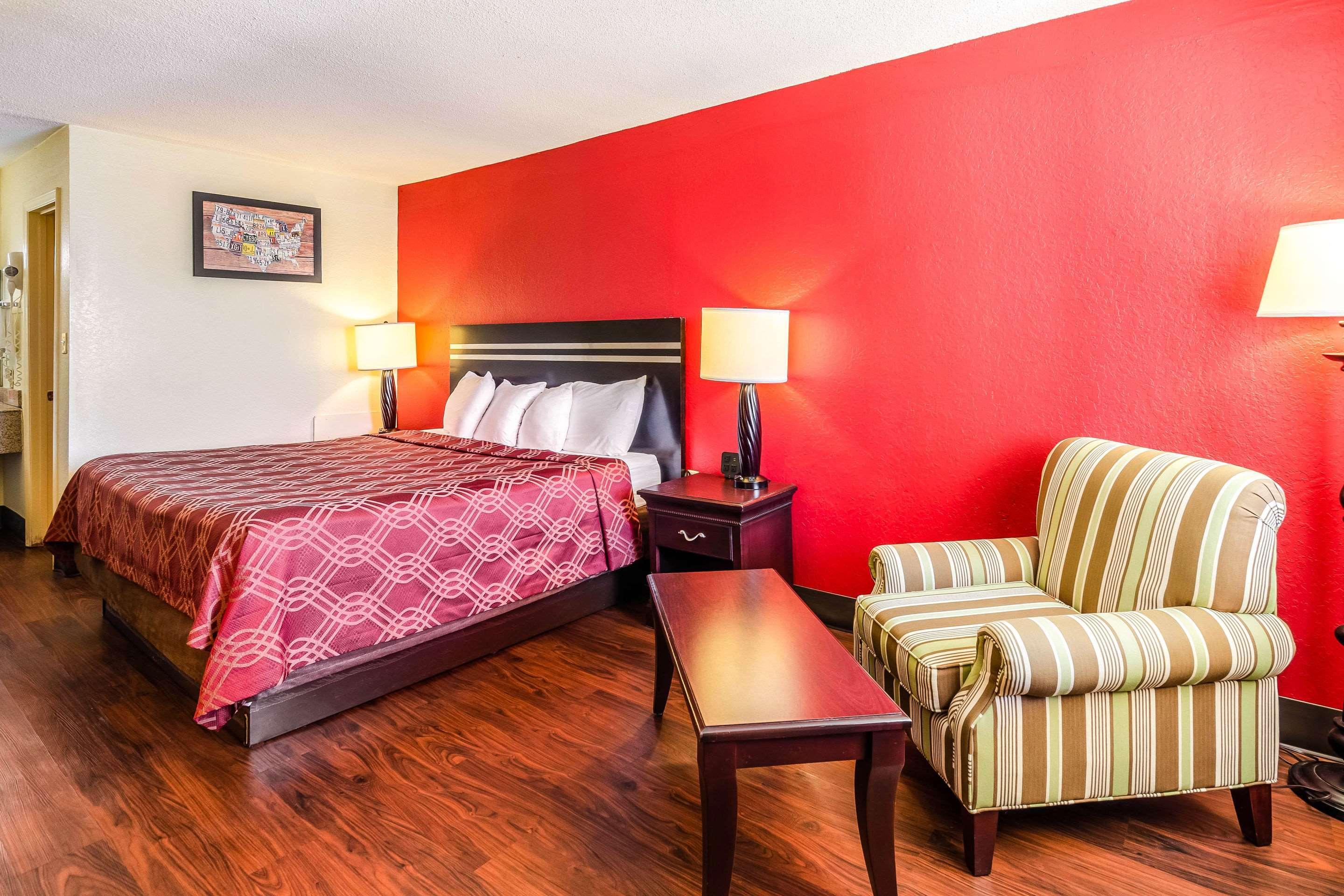 Econo Lodge Christiansburg-Blacksburg I-81 Esterno foto