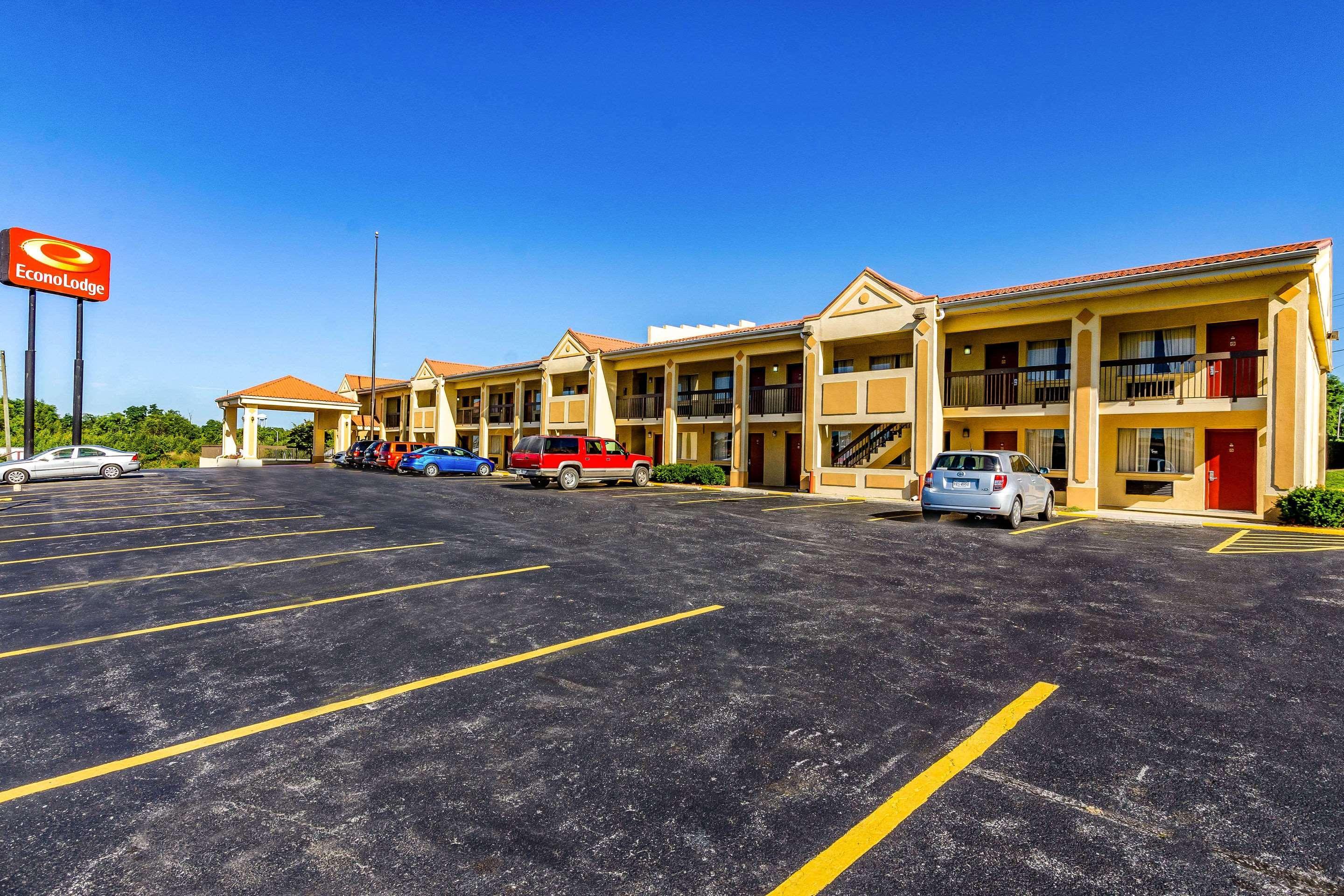 Econo Lodge Christiansburg-Blacksburg I-81 Esterno foto