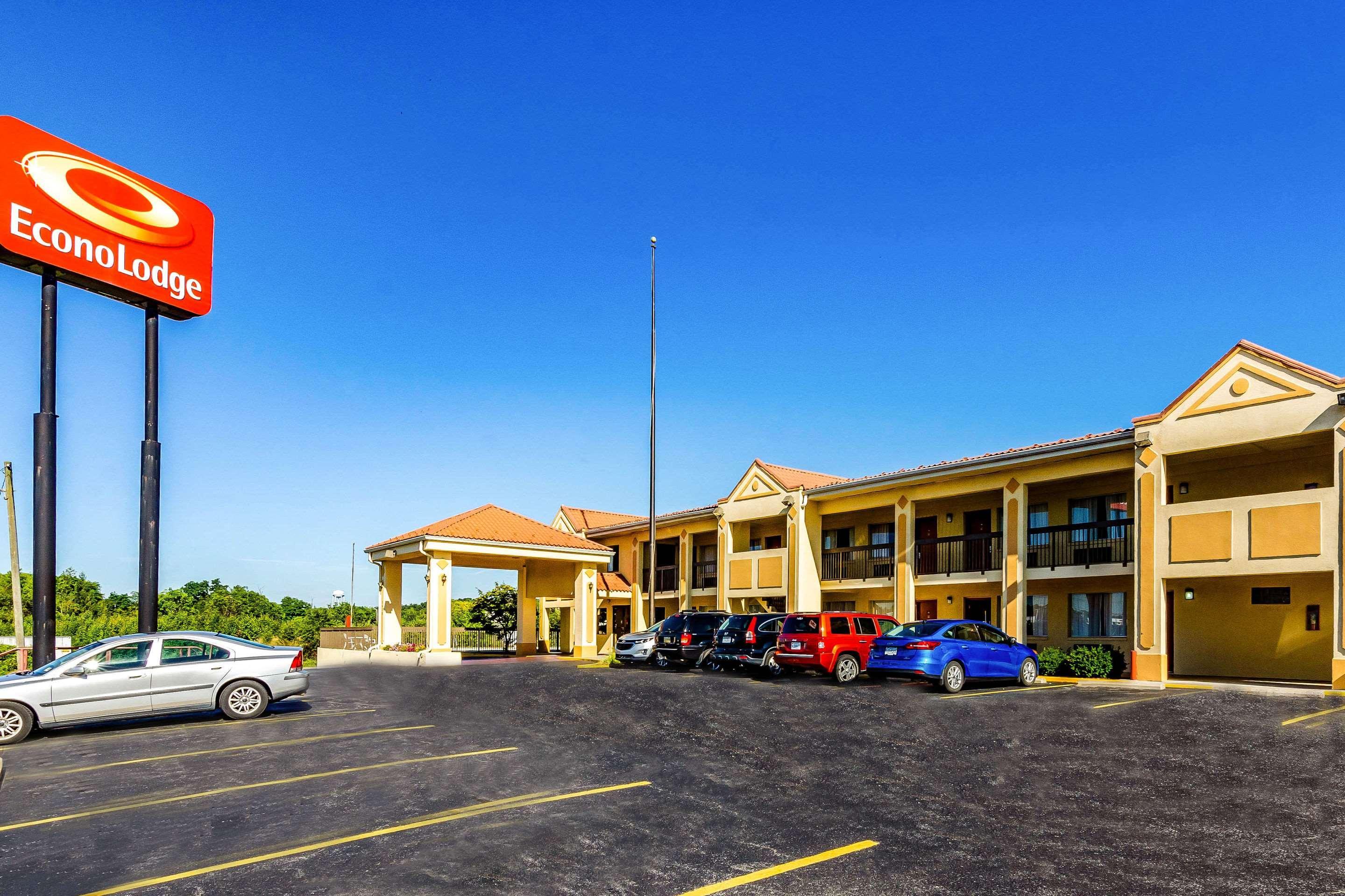 Econo Lodge Christiansburg-Blacksburg I-81 Esterno foto
