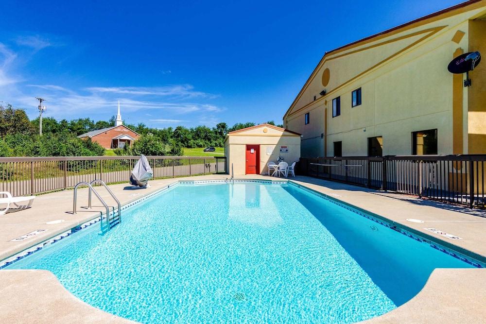 Econo Lodge Christiansburg-Blacksburg I-81 Esterno foto
