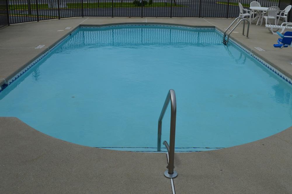 Econo Lodge Christiansburg-Blacksburg I-81 Esterno foto