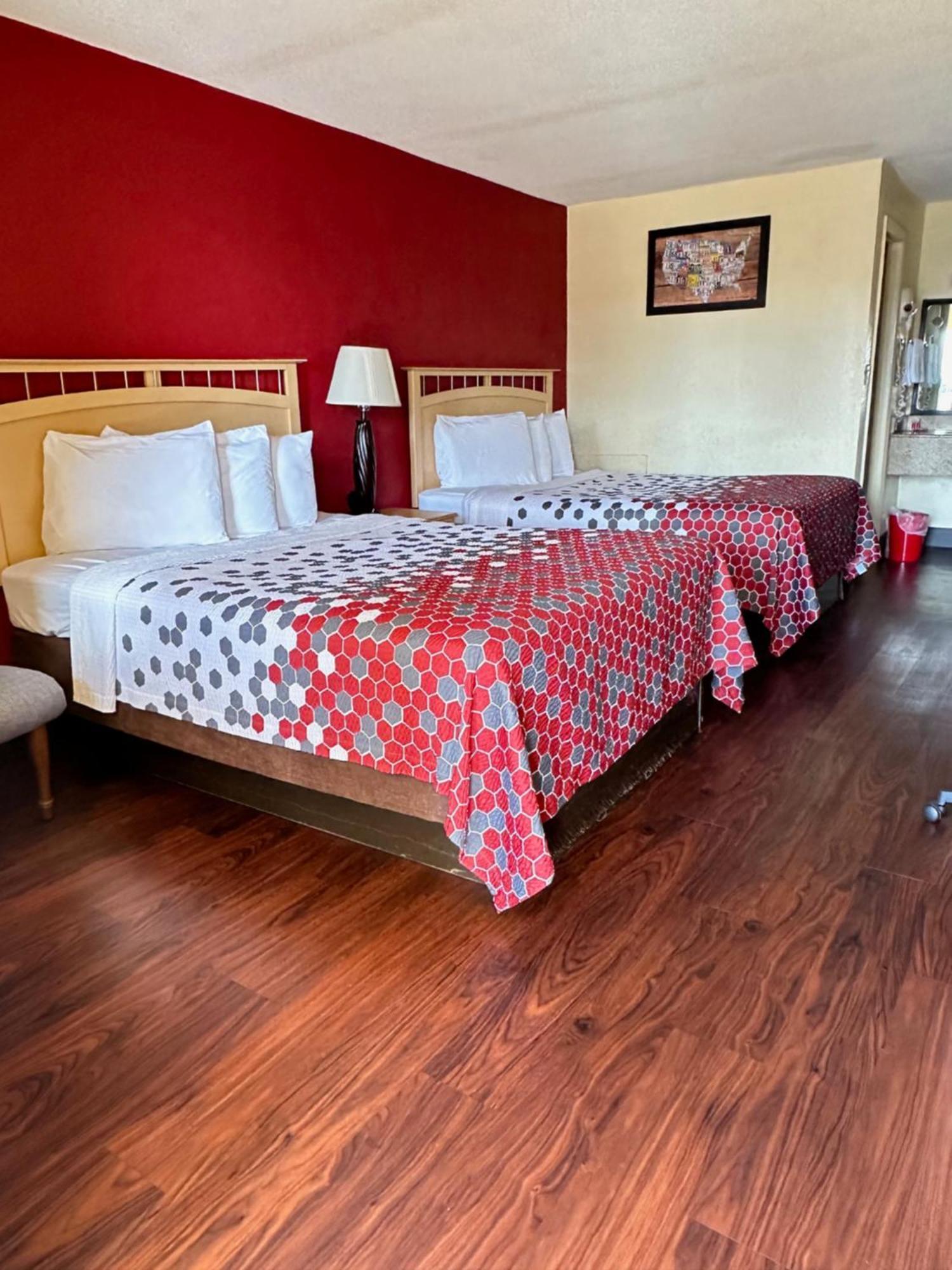 Econo Lodge Christiansburg-Blacksburg I-81 Esterno foto
