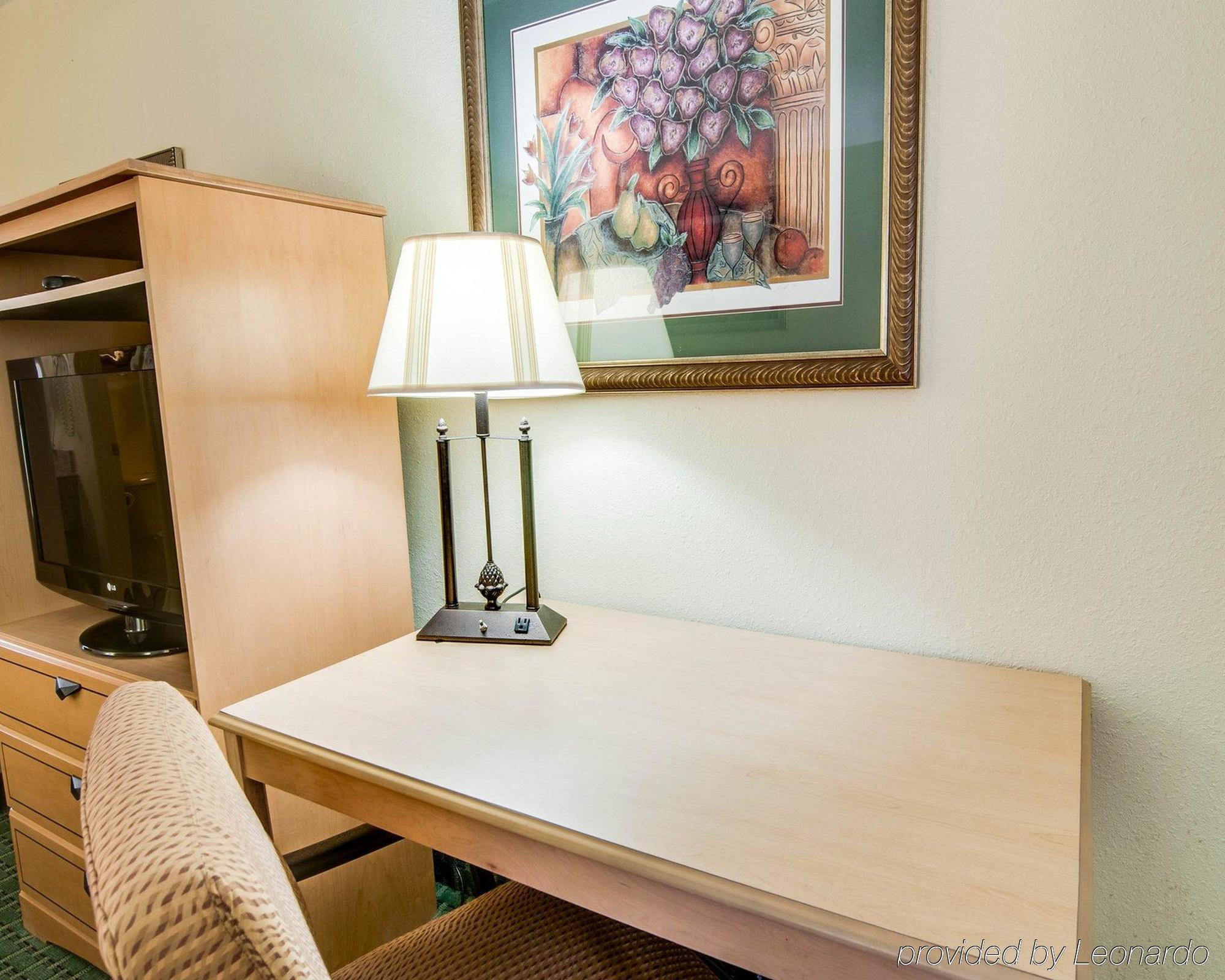 Econo Lodge Christiansburg-Blacksburg I-81 Esterno foto
