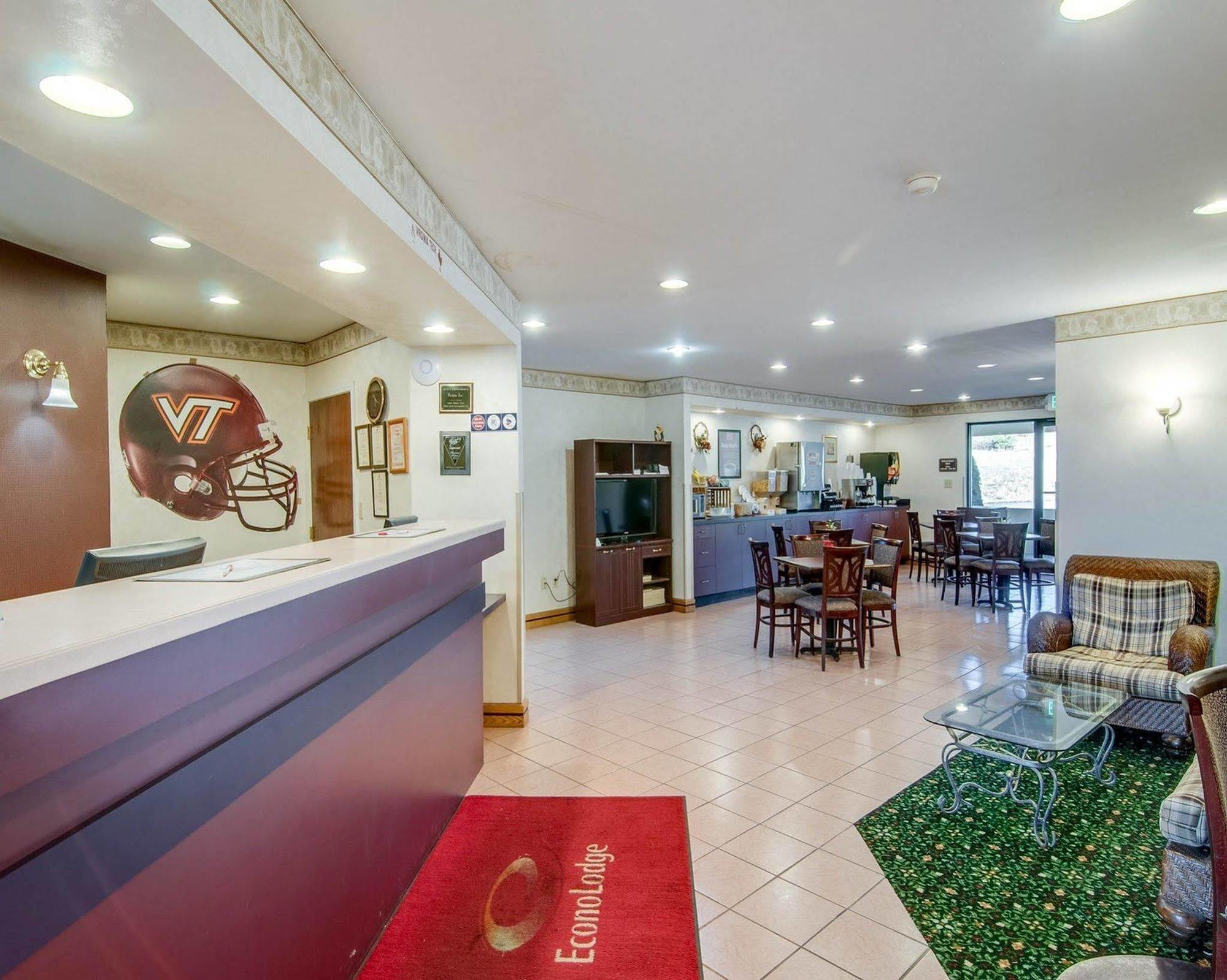Econo Lodge Christiansburg-Blacksburg I-81 Esterno foto