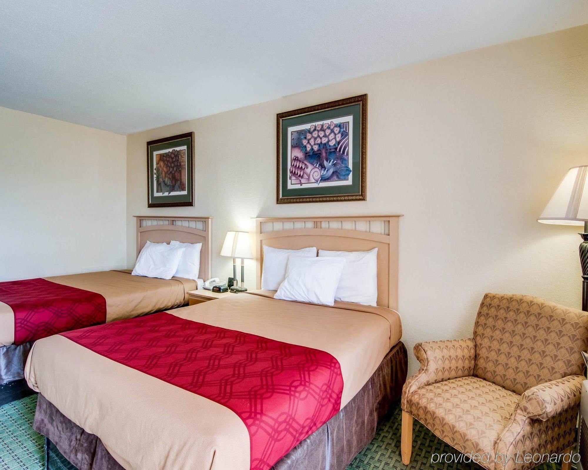 Econo Lodge Christiansburg-Blacksburg I-81 Esterno foto