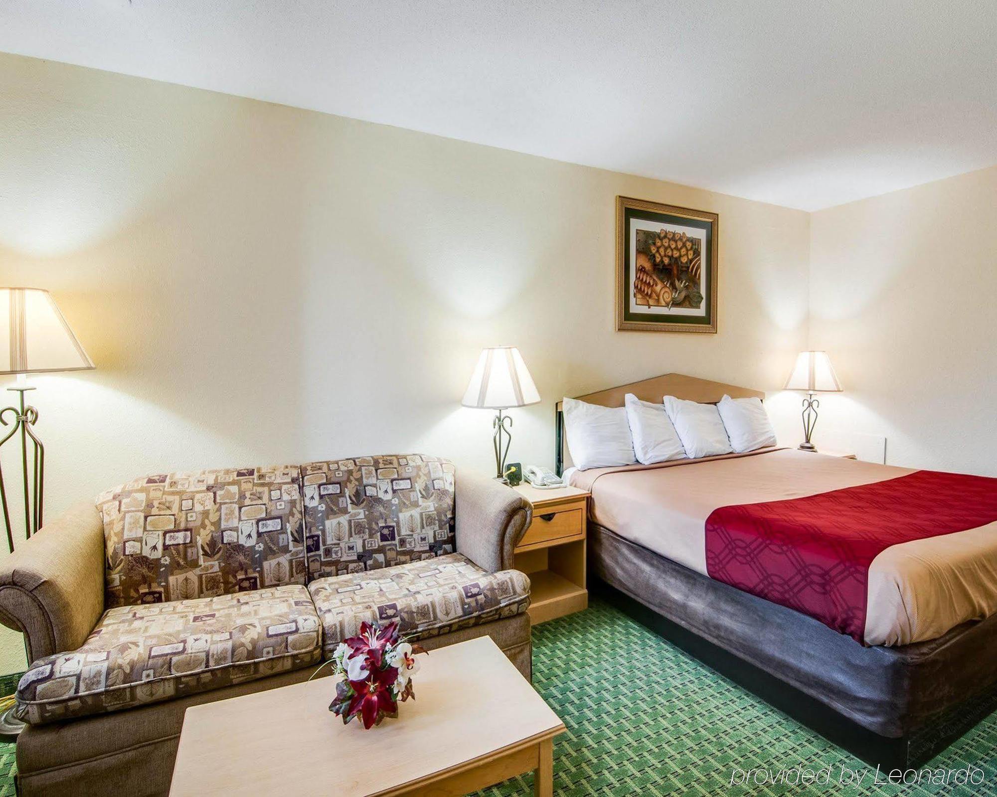 Econo Lodge Christiansburg-Blacksburg I-81 Esterno foto